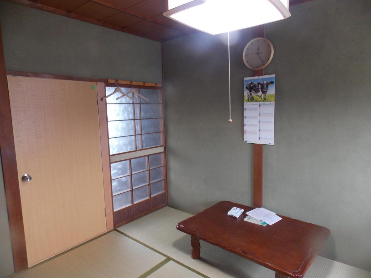 Hojo Suigun Youth Hostel Matsuyama  Exterior foto