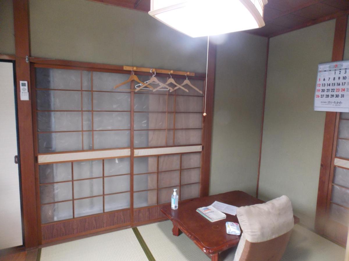 Hojo Suigun Youth Hostel Matsuyama  Exterior foto